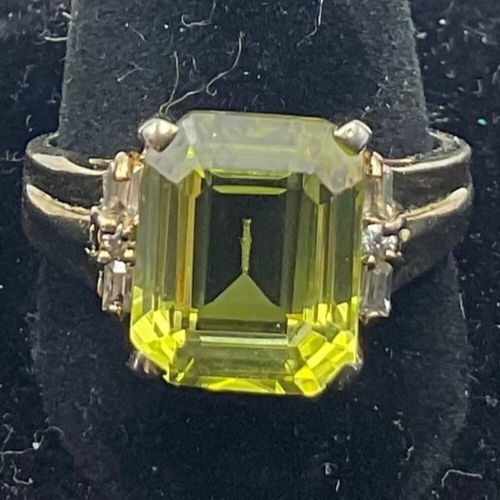 Ring Topaz Green Size 8.5 Gold Over Silver Sterling 925 MEI 12mm x 9mm